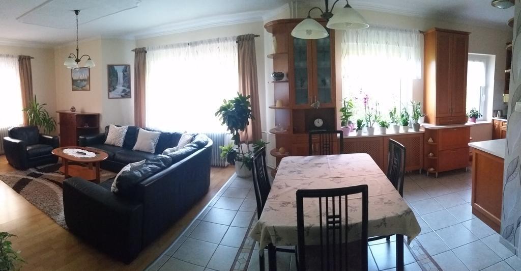טיהאני Fadora Apartman מראה חיצוני תמונה
